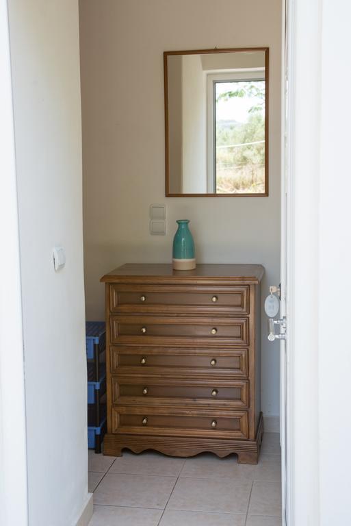 Rooms Nancy Agios Andreas  部屋 写真