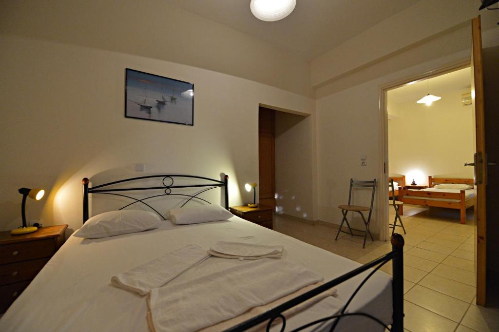 Rooms Nancy Agios Andreas  部屋 写真