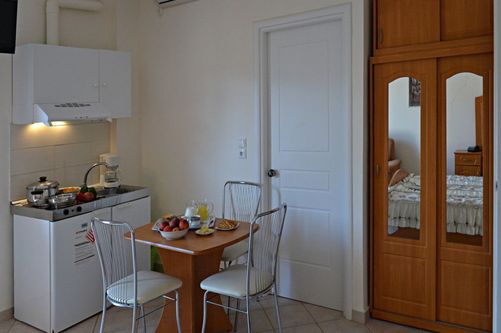 Rooms Nancy Agios Andreas  エクステリア 写真